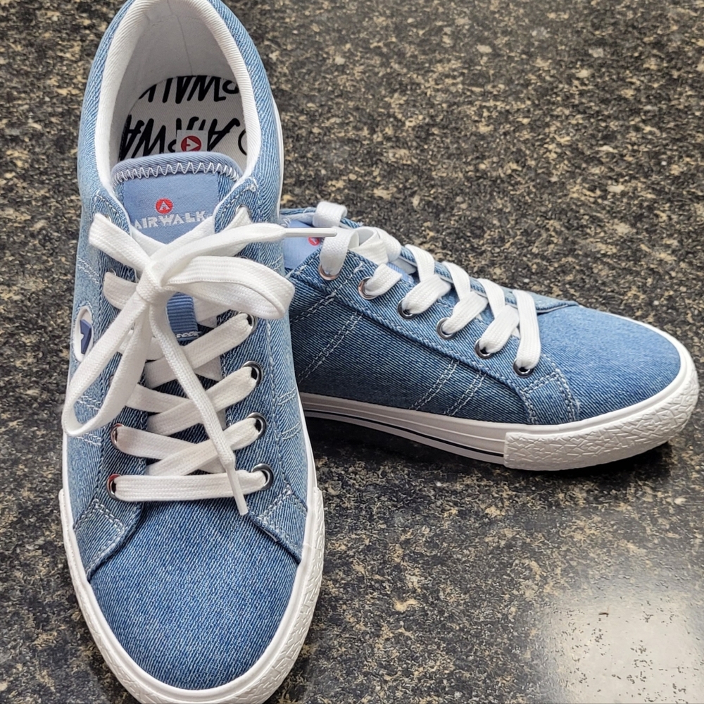 Blue Airwalk shoes womens size 9.5